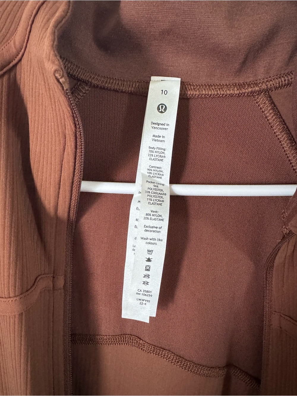 lululemon Women's ribbed Nulu Cropped Define Jacket - Picture 2 of 3